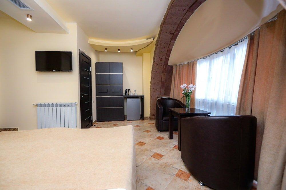 Skyline Hotel Erevan Exterior foto